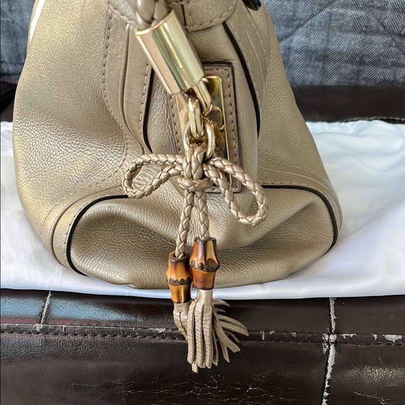 Gucci Leather Shoulder Bag - Picture 3 of 7